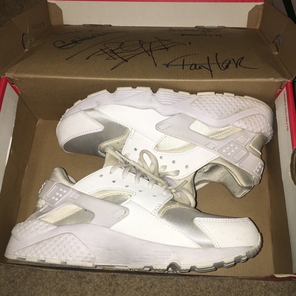 All White Nike Haurache